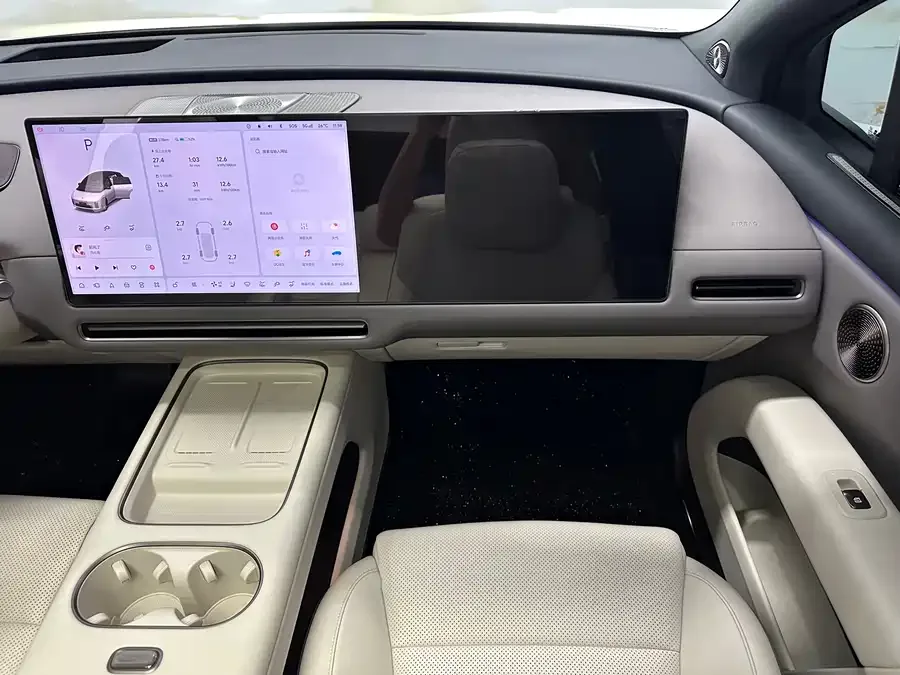 Li Auto i6 Li Auto i6 2025 AWD Standard Edition 2026 — миниатюра 4