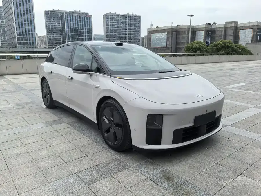 Li Auto i6 Ideal i6 2025 two-wheel drive standard version 2025 — миниатюра 2