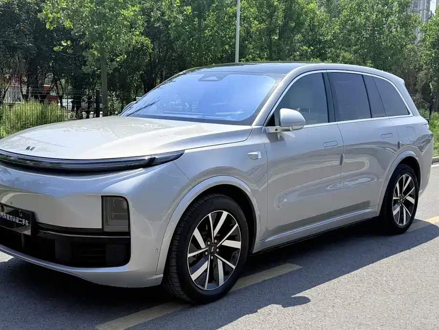 Li Xiang L8 2023