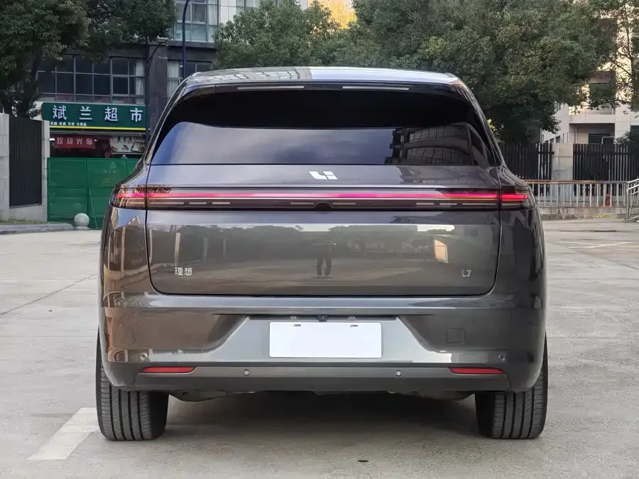Li Xiang L7 Ideal L7 2023 Pro 2023 — миниатюра 2