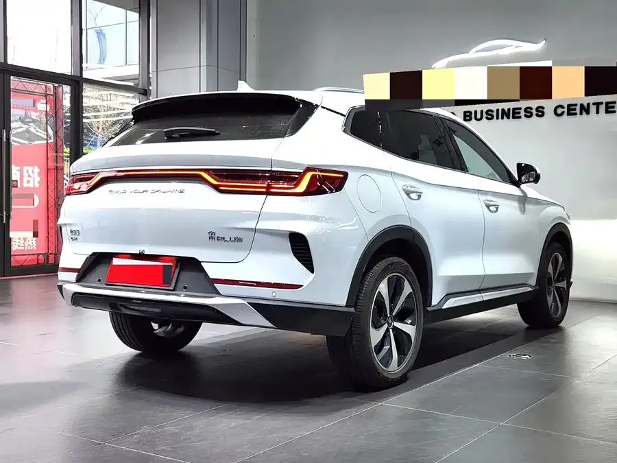 BYD Song PLUS New Energy Song PLUS New Energy 2021 DM-i 51KM Premium Edition 2022 — миниатюра 4