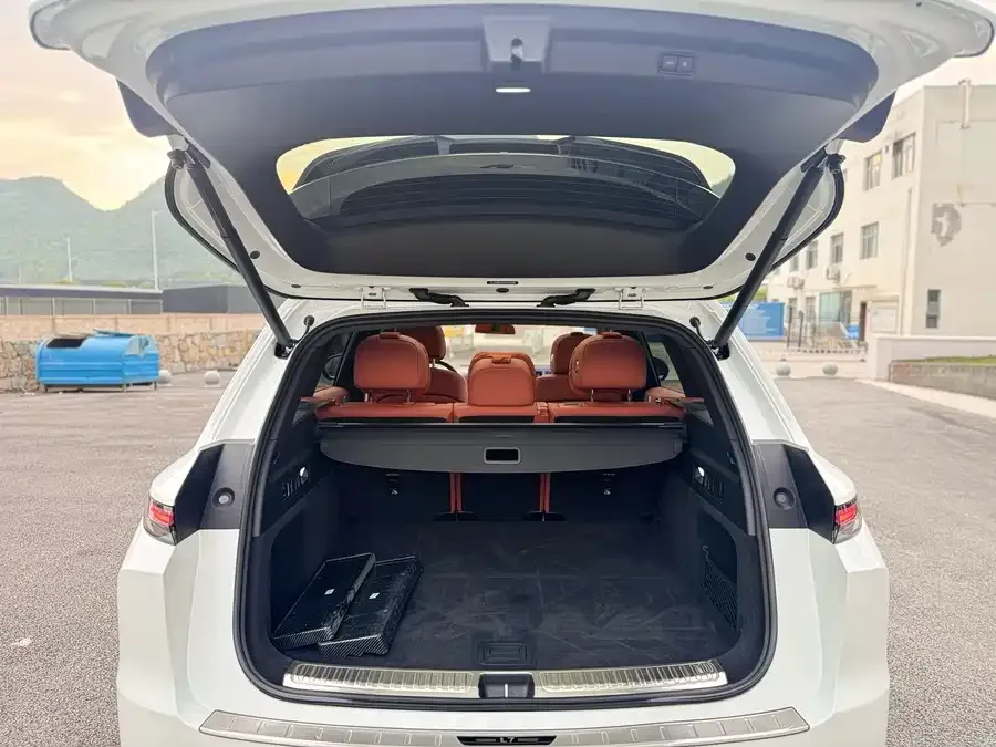 Li Xiang L7 Ideal L7 2024 MAX 2025 — миниатюра 4