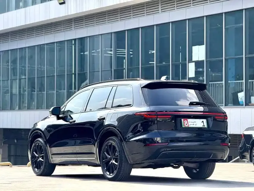Li Xiang One Ideal ONE 2021 extended range 6-seater version 2022 — миниатюра 3