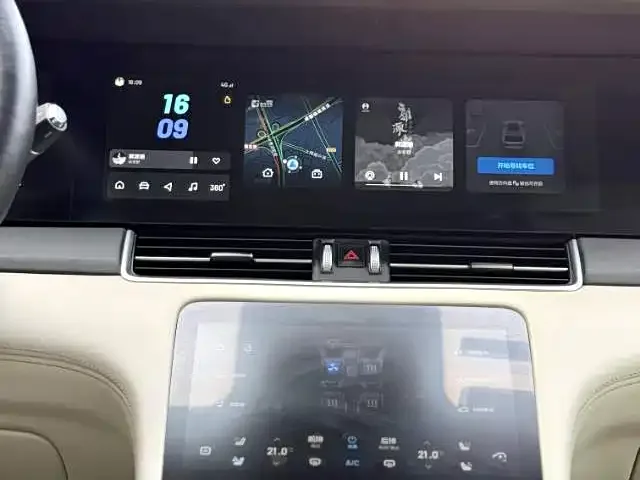 Li Xiang One Ideal ONE 2021 extended range 6-seater version 2022 — миниатюра 4