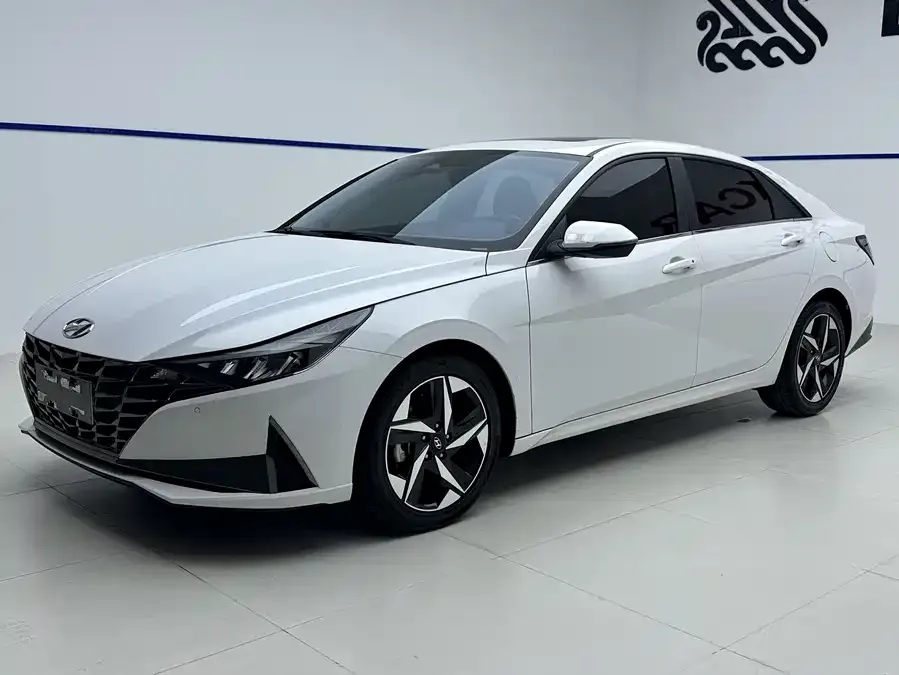 Hyundai Elantra 2023