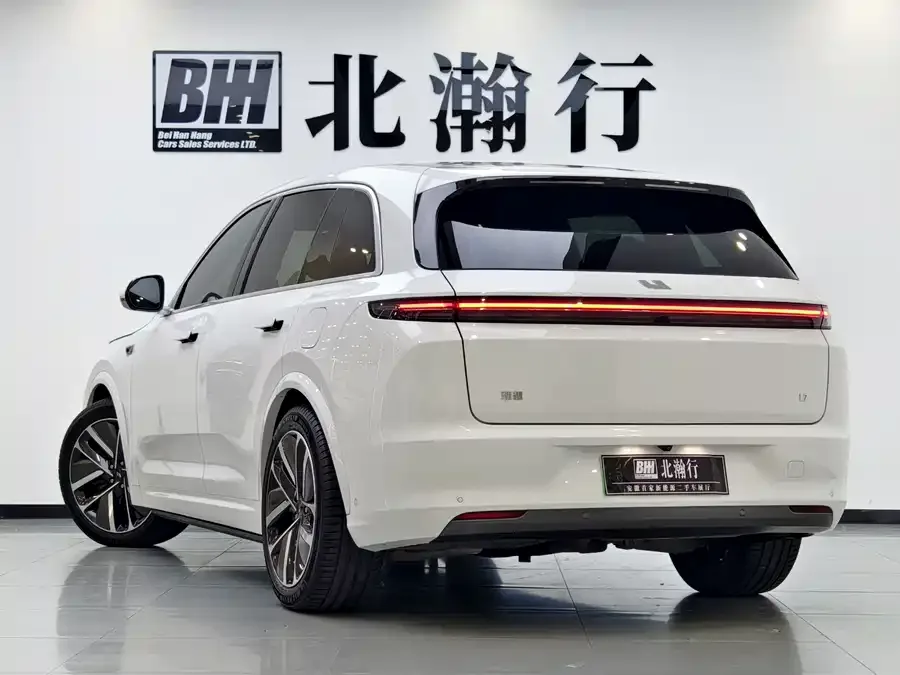 Li Xiang L7 Ideal L7 2023 Pro 2023 — миниатюра 2