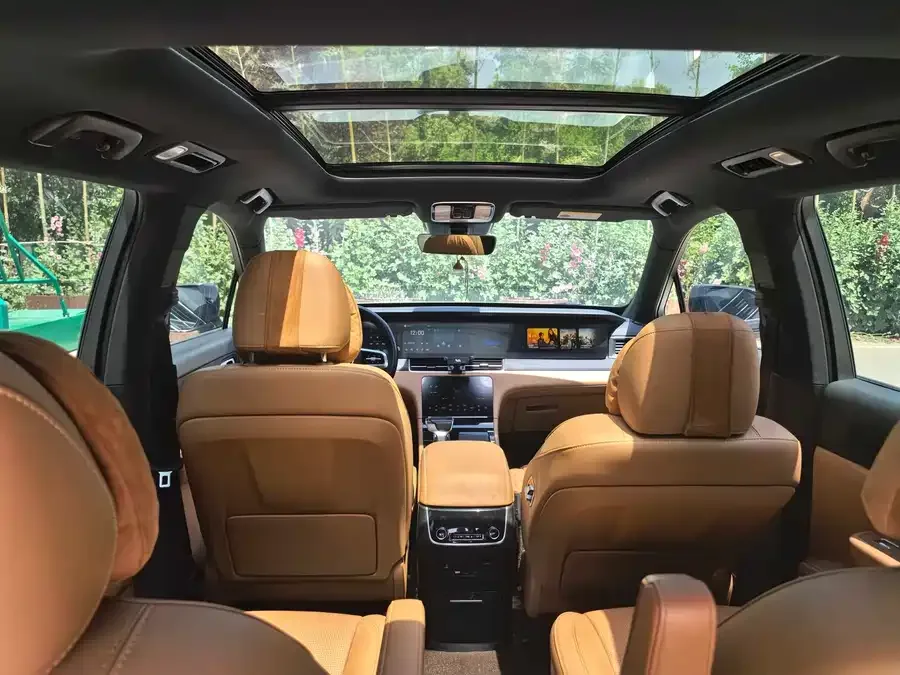 Li Xiang One Ideal ONE 2021 extended range 6-seater version 2022 — миниатюра 2