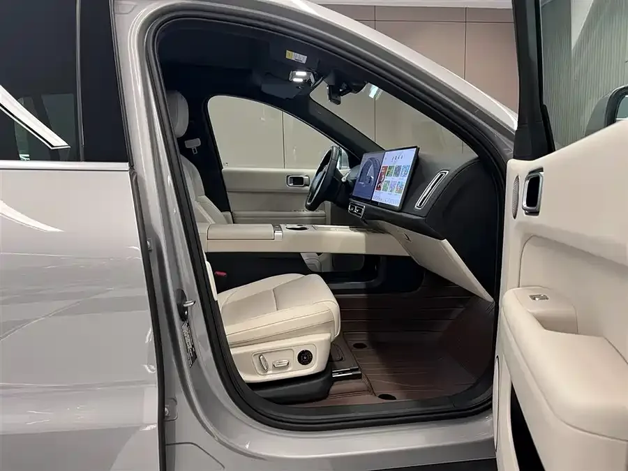 Li Xiang L6 Ideal L6 2024 Pro 2024 — миниатюра 5