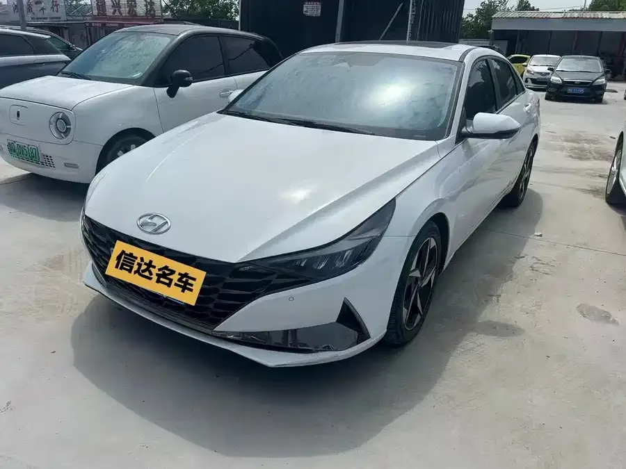 Hyundai Elantra 2023