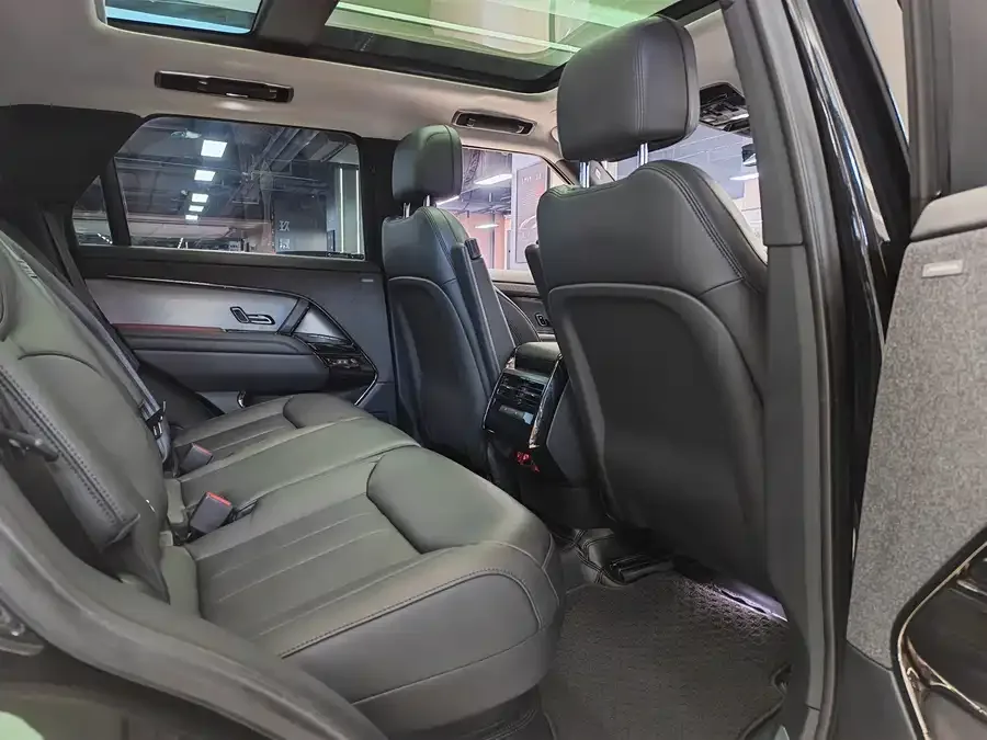 Land Rover Range Rover Sport Range Rover Sport 2023 360PS S 2023 — миниатюра 4