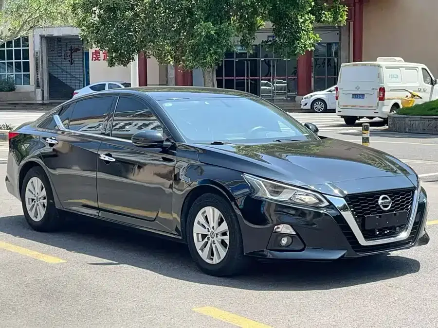 Nissan Altima 2022