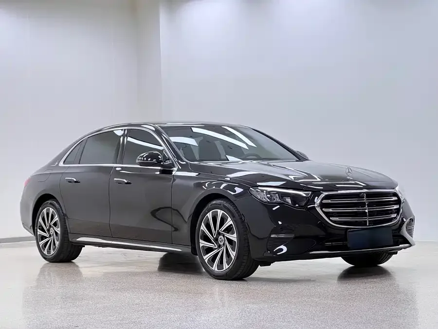 Mercedes-Benz E-Class 2024