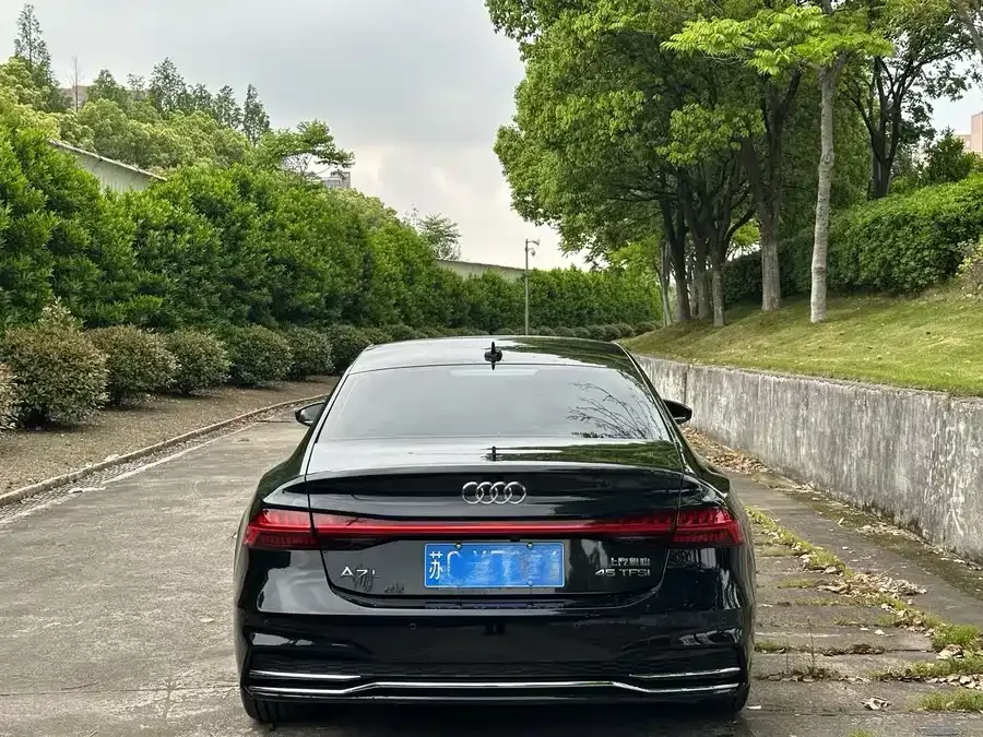Audi A7L 2025 45 TFSI Luxury Edition 2025 — миниатюра 5