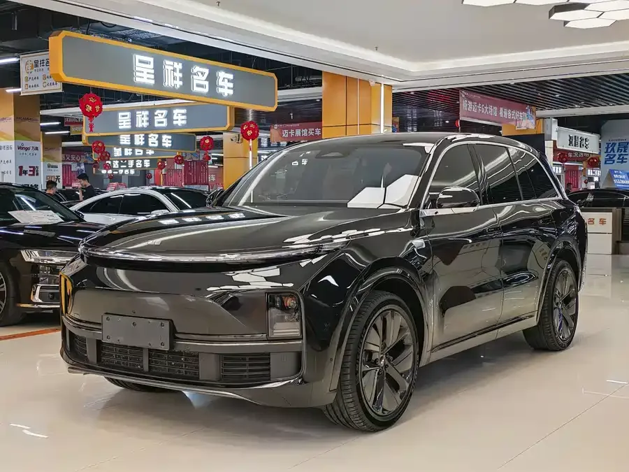 Li Xiang L8 2025