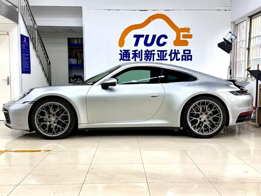 Porsche 911 2023 Carrera 3.0T 2023 — миниатюра 2
