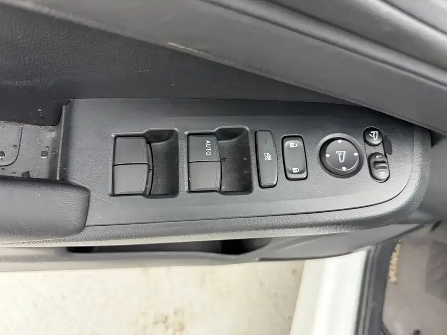 Honda VEZEL Binzhi 2023 1.5L CVT Pioneer Edition 2023 — миниатюра 3