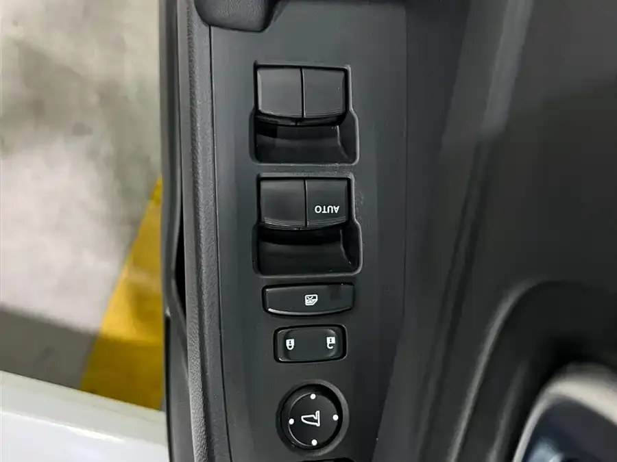 Honda VEZEL Binzhi 2023 1.5L CVT Elite Edition 2023 — миниатюра 3