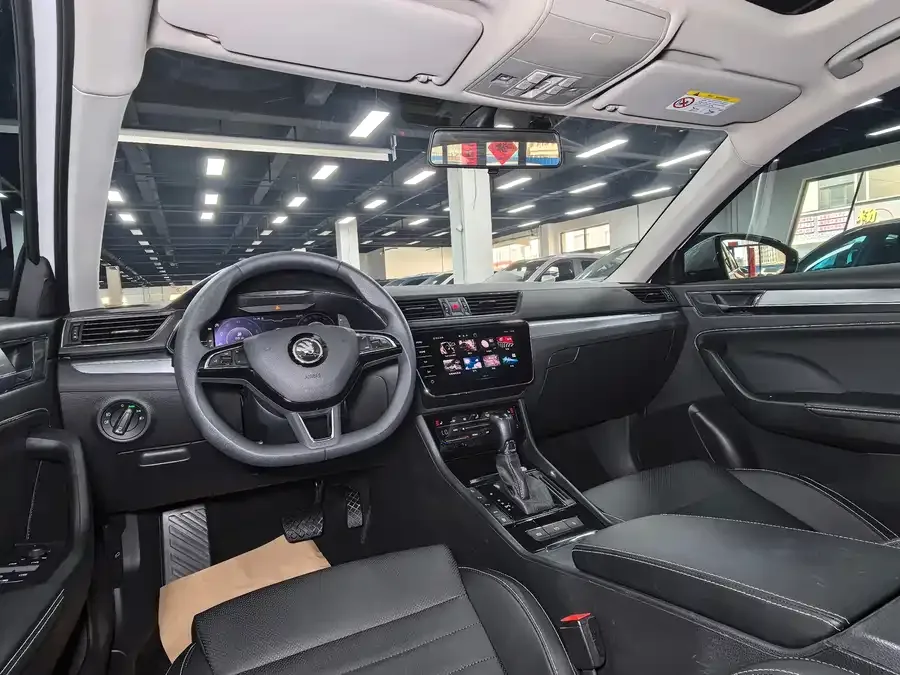 Skoda Superb Superb 2023 facelifted TSI280 DSG exclusive version 2023 — миниатюра 4