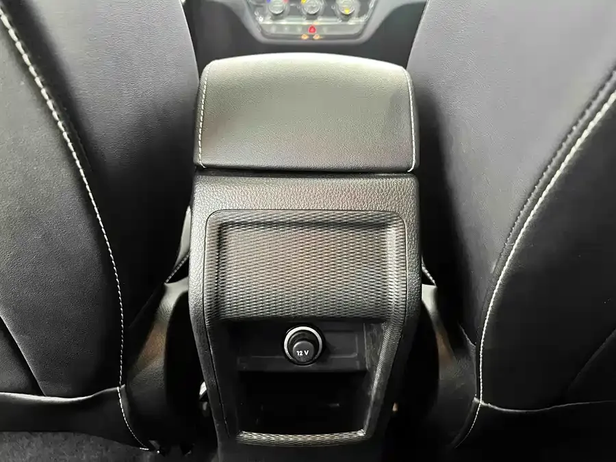Skoda Kamiq 2023 Kamiq facelift 1.5L automatic comfort version 2024 — миниатюра 4