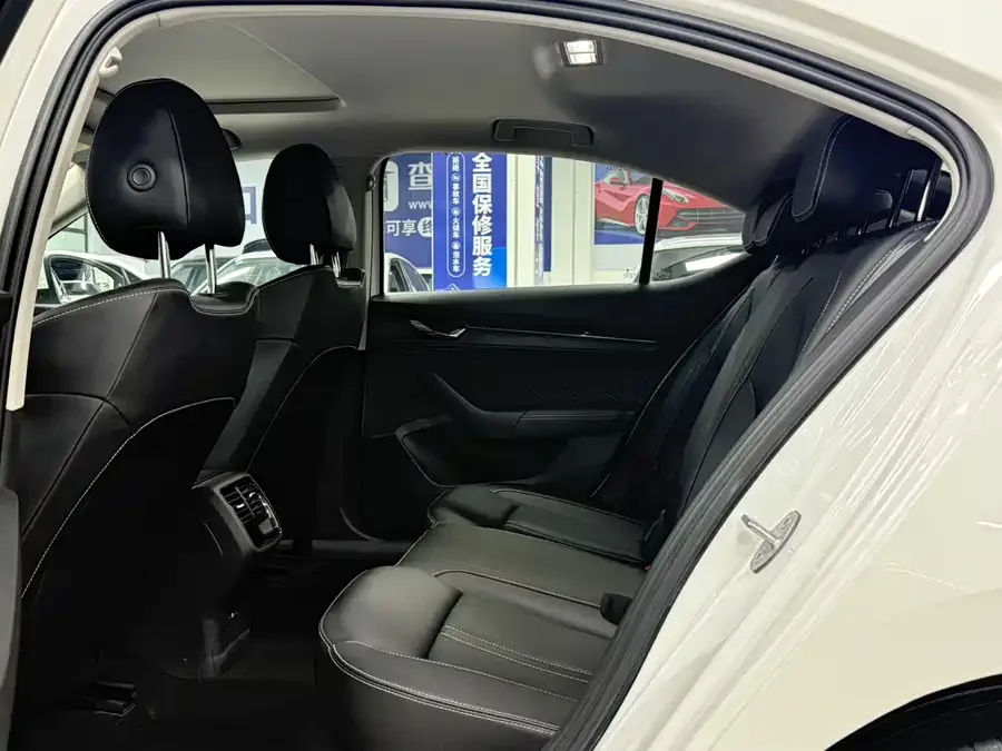 Skoda Octavia Octavia 2022 PRO TSI280 Premium Edition 2022 — миниатюра 5