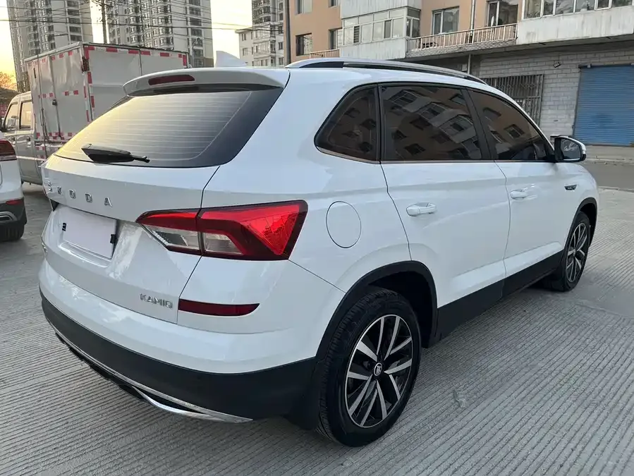 Skoda Kamiq 2023 Kamiq facelift 1.5L automatic comfort version 2023 — миниатюра 4