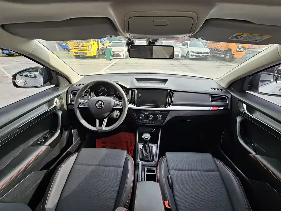Skoda Kamiq 2021 KOMIC GT TSI230 DSG Flagship Edition 2022 — миниатюра 3