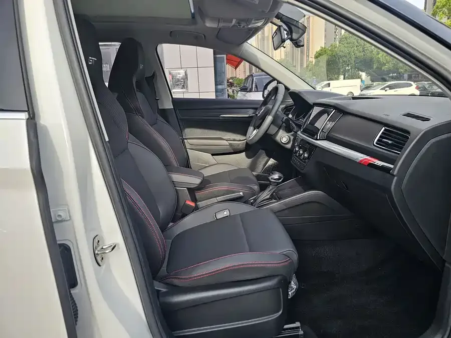 Skoda Kamiq 2021 KOMIC GT TSI230 DSG Flagship Edition 2022 — миниатюра 5