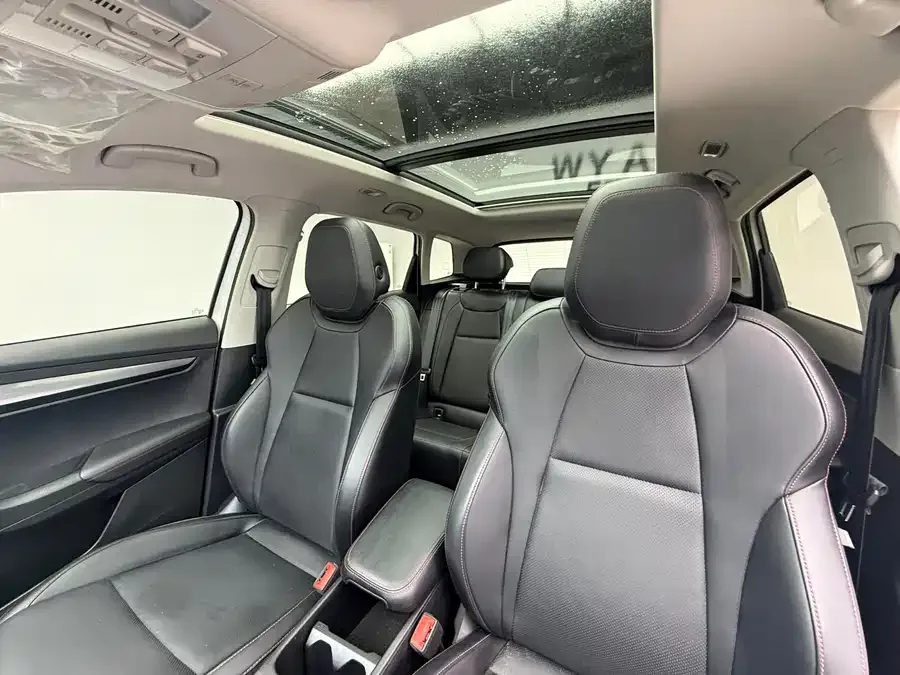 Skoda Karoq Korok 2022 TSI280 Exclusive Edition 2023 — миниатюра 4
