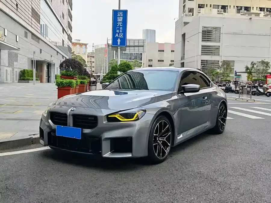 BMW M2 2025