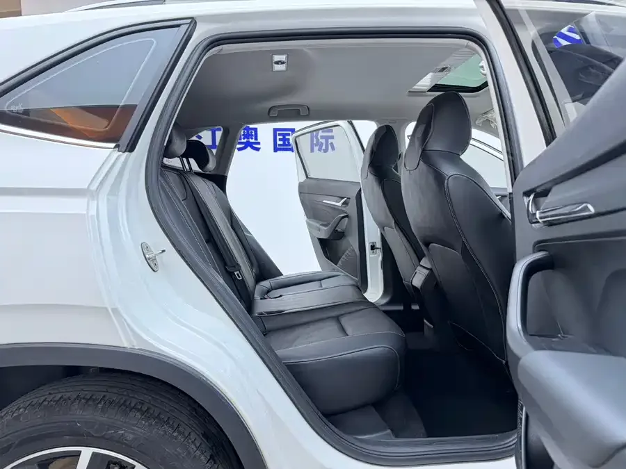 Skoda Kamiq Komic 2022 1.5L automatic comfort version 2022 — миниатюра 5