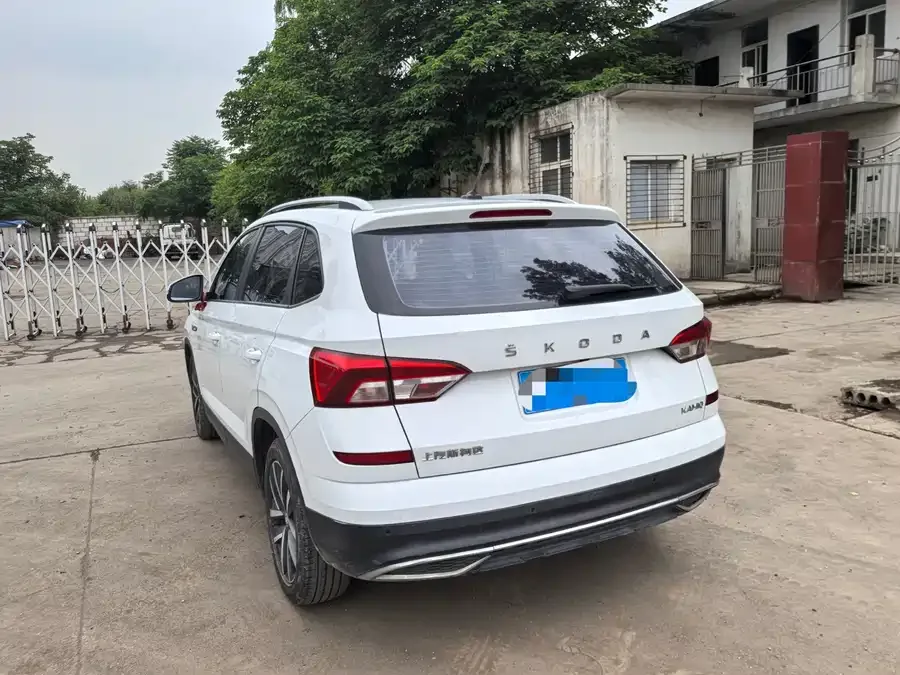 Skoda Kamiq Komic 2023 1.5L automatic comfort version 2023 — миниатюра 2