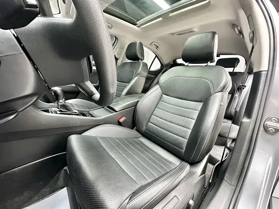 Skoda Superb Super 2022 TSI280 DSG Exclusive Edition 2022 — миниатюра 3