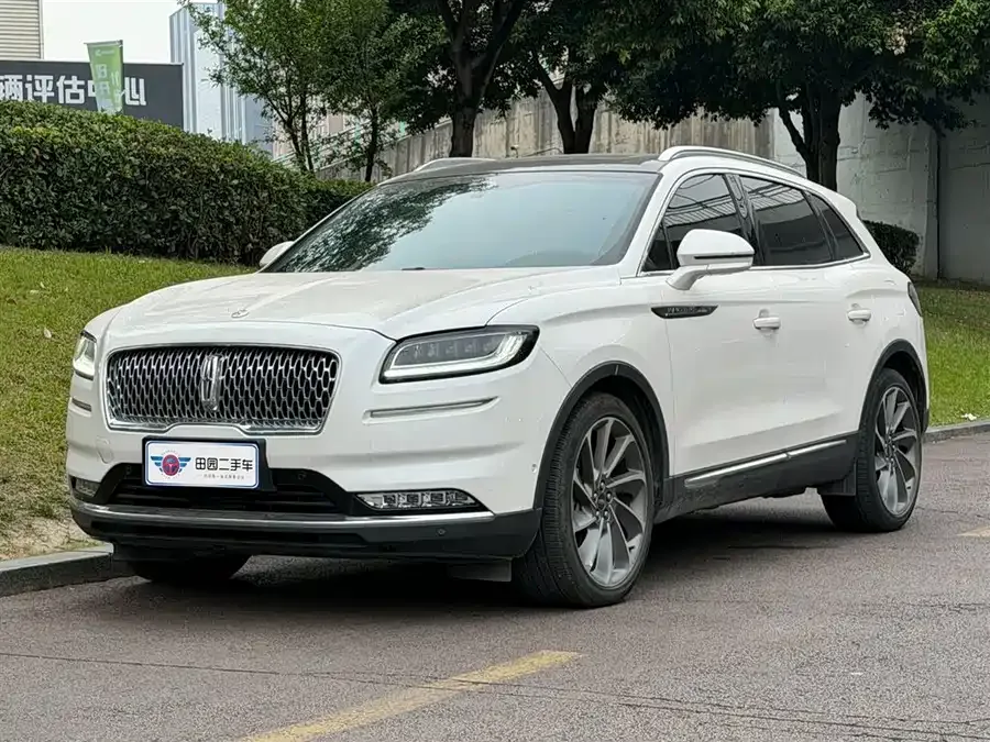 Lincoln Navigator 2022