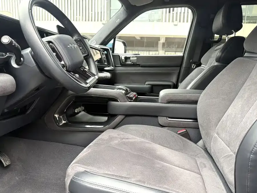 BYD Leopard Leopard 5 Leopard 5 2023 Yunnan flagship version 2023 — миниатюра 5