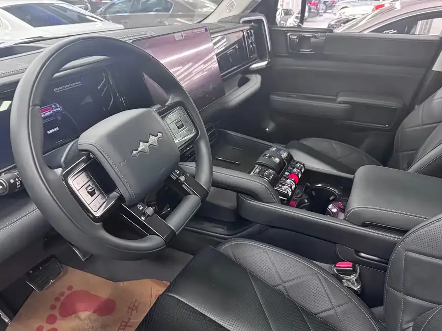 BYD Leopard Leopard 5 Leopard 5 2023 Pilot Edition 2024 — миниатюра 2