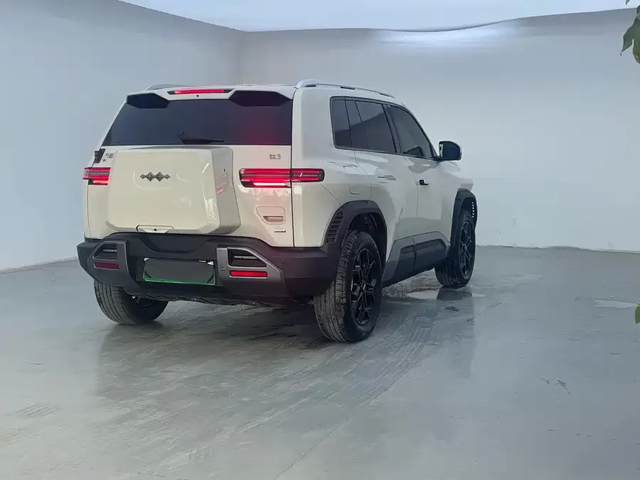 BYD Leopard Titanium 3 Titanium 3 2025 501KM Rear-wheel Drive Max Edition 2025 — миниатюра 3