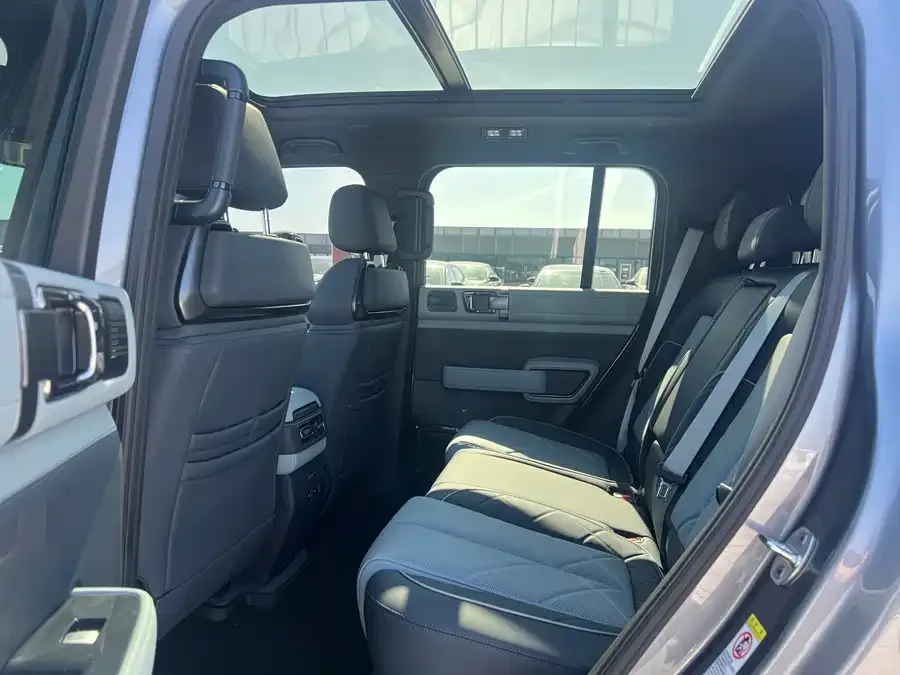 BYD Leopard Leopard 5 Leopard 5 2023 Discovery Edition 2025 — миниатюра 3