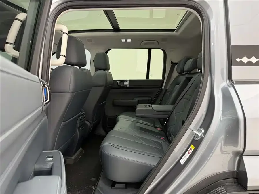 BYD Leopard Leopard 5 Leopard 5 2025 125KM Sky God Intelligent Driving Max Edition 2025 — миниатюра 5