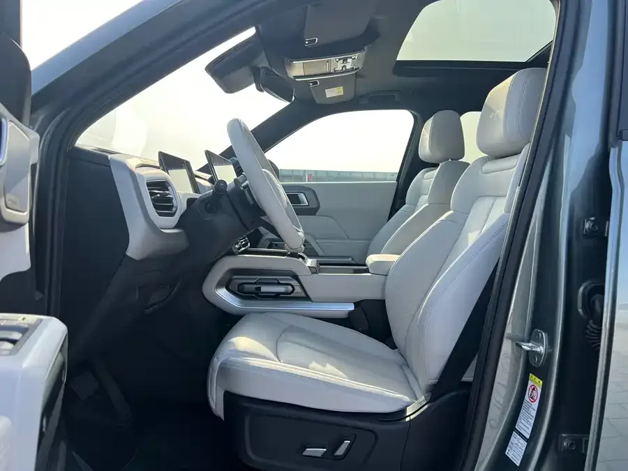 BYD Leopard Titanium 3 Titanium 3 2025 501KM 4WD Ultra Edition 2025 — миниатюра 5