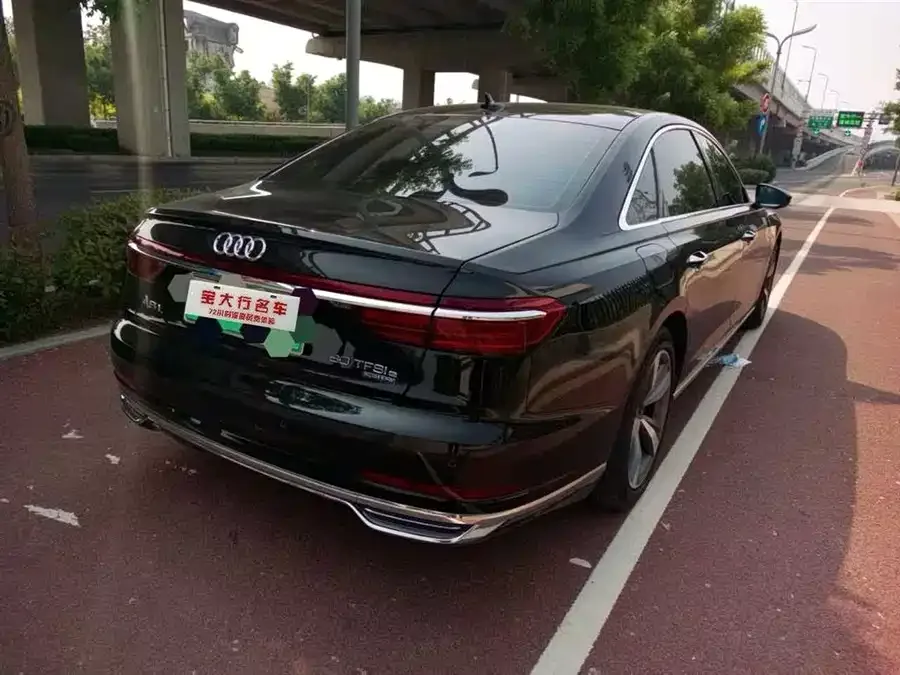 Audi A8 New Energy 2022 A8L 60 TFSIe quattro Collector's Edition 2022 — миниатюра 4