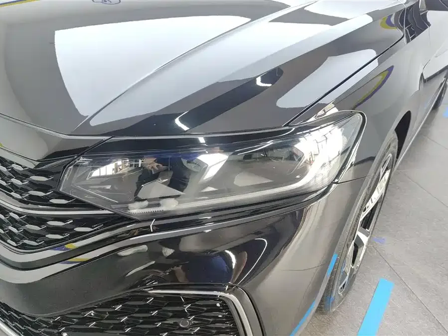 Volkswagen Passat Passat 2025 Outstanding Model 330TSI Starry Sky Elite Edition 2024 — миниатюра 2