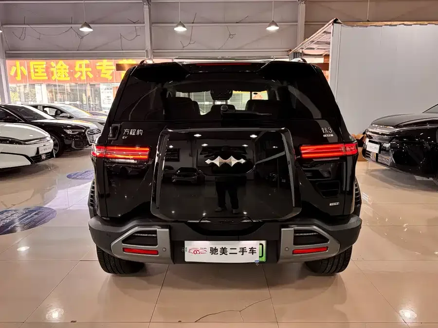 BYD Leopard Titanium 3 Titanium 3 2025 501KM 4WD Ultra Edition 2026 — миниатюра 2