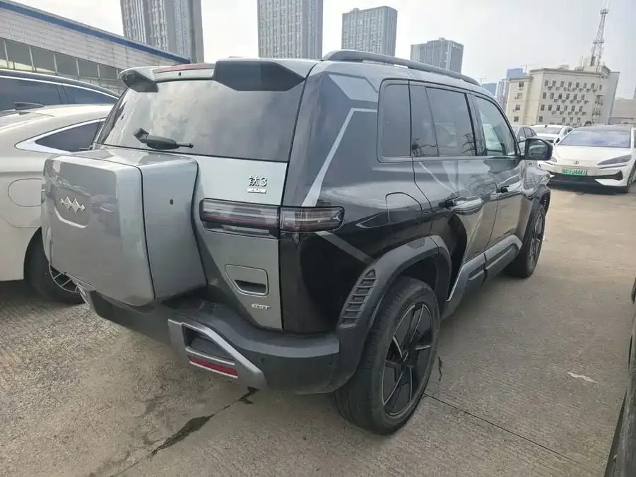 BYD Leopard Titanium 3 Titanium 3 2025 501KM 4WD Max Edition 2025 — миниатюра 4