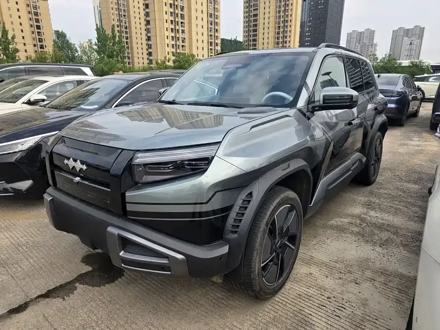 BYD Leopard Titanium 3 Titanium 3 2025 501KM 4WD Max Edition 2025 — фото 1, купить с доставкой в Москву