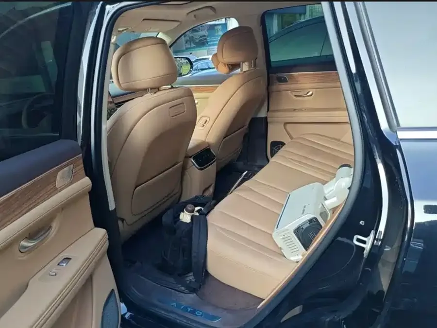 AITO M7 Wenjie M7 2024 1.5T Intelligent Driving Rear-wheel Drive Max Edition 5 Seaters 2024 — миниатюра 4