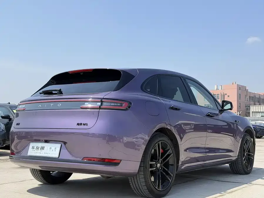 AITO M5 M5 2025 Extended Range Ultra 4WD Edition 2025 — миниатюра 3