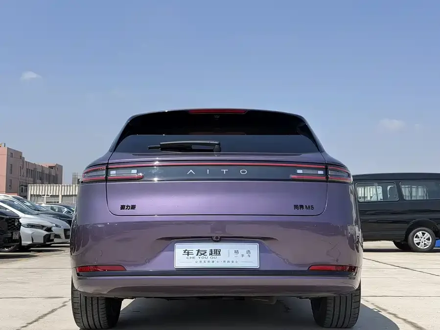 AITO M5 M5 2025 Extended Range Ultra 4WD Edition 2025 — миниатюра 5