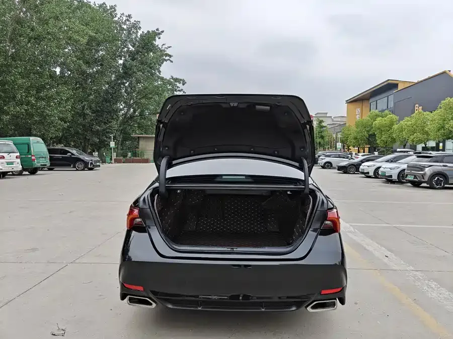 Toyota Avalon Avalon 2023 2.0L Luxury Edition 2024 — миниатюра 4