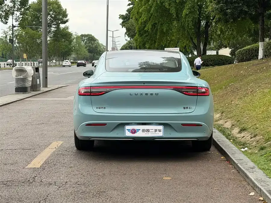Smart world S7 Zhijie S7 2025 855km Max 2025 — миниатюра 2