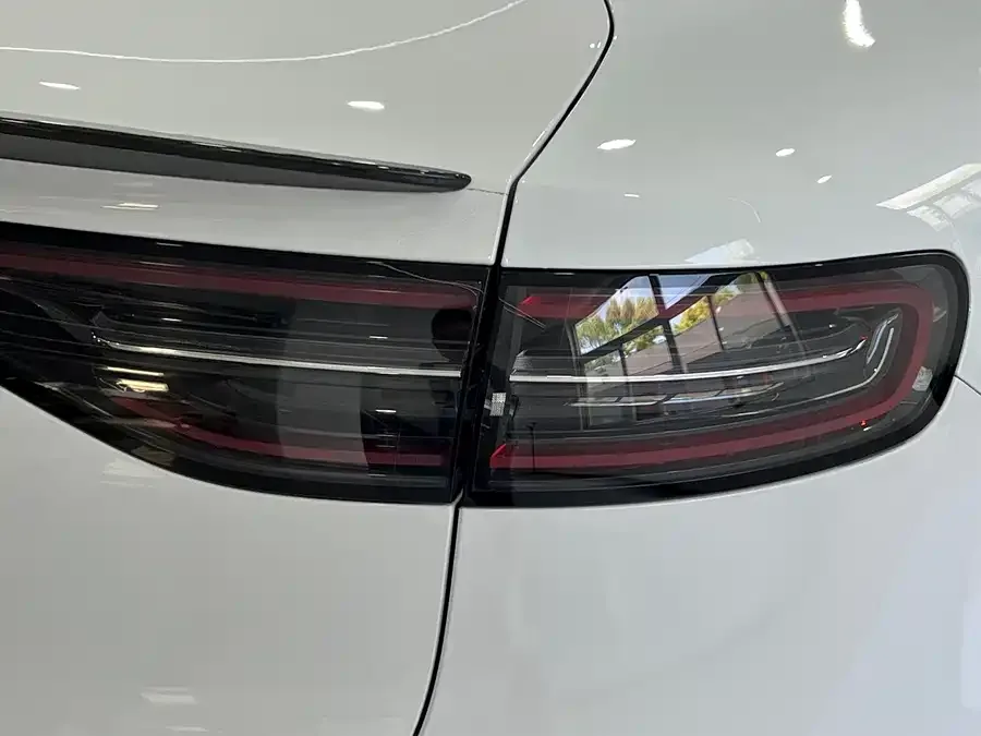 Smart world S7 Zhijie S7 2025 785km Ultra 2024 — миниатюра 2